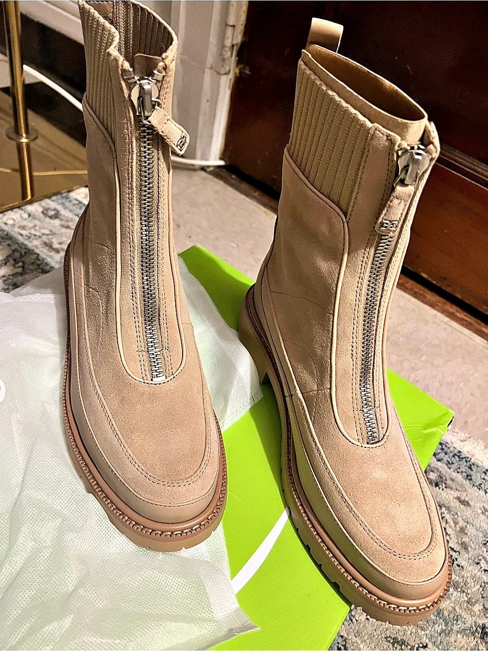 NWT Sam Edelman Leone Women’s Zip Ankle Boots Sesame Suede US 9.5 M lug sole